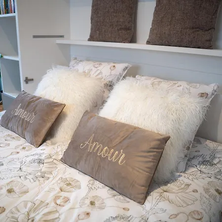 Ferienhaus Projecteur Sur Ma Bulle - Viens Dans Ma Bulle Avec Jacuzzi Prive