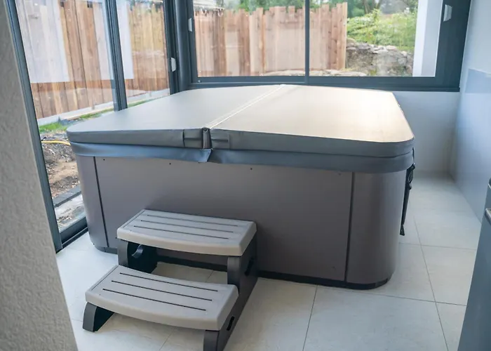 Projecteur Sur Ma Bulle - Viens Dans Ma Bulle Avec Jacuzzi Prive Nyaraló Vertou