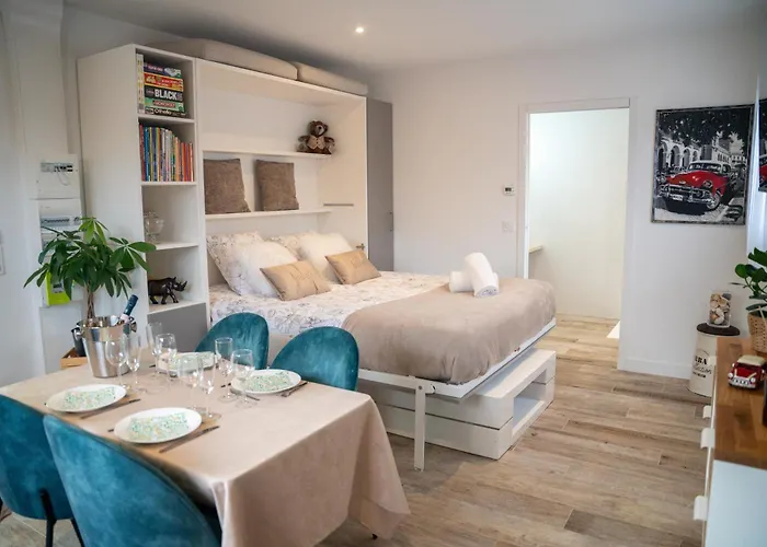 Projecteur Sur Ma Bulle - Viens Dans Ma Bulle Avec Jacuzzi Prive * 베르통