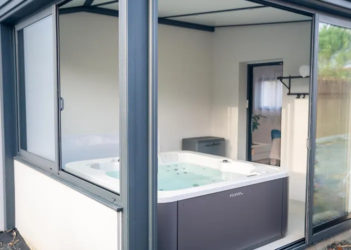 Projecteur Sur Ma Bulle - Viens Dans Ma Bulle Avec Jacuzzi Prive Nyaraló *